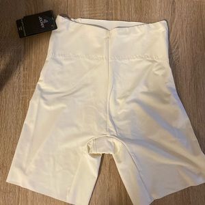 NWT Jockey Shapewear Ivory